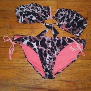 2 piece Leopard Print SwimsuitSize/Large (size ta